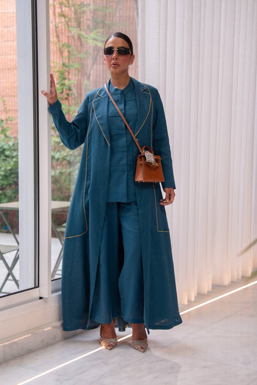 Turquoise linen abaya. C:424