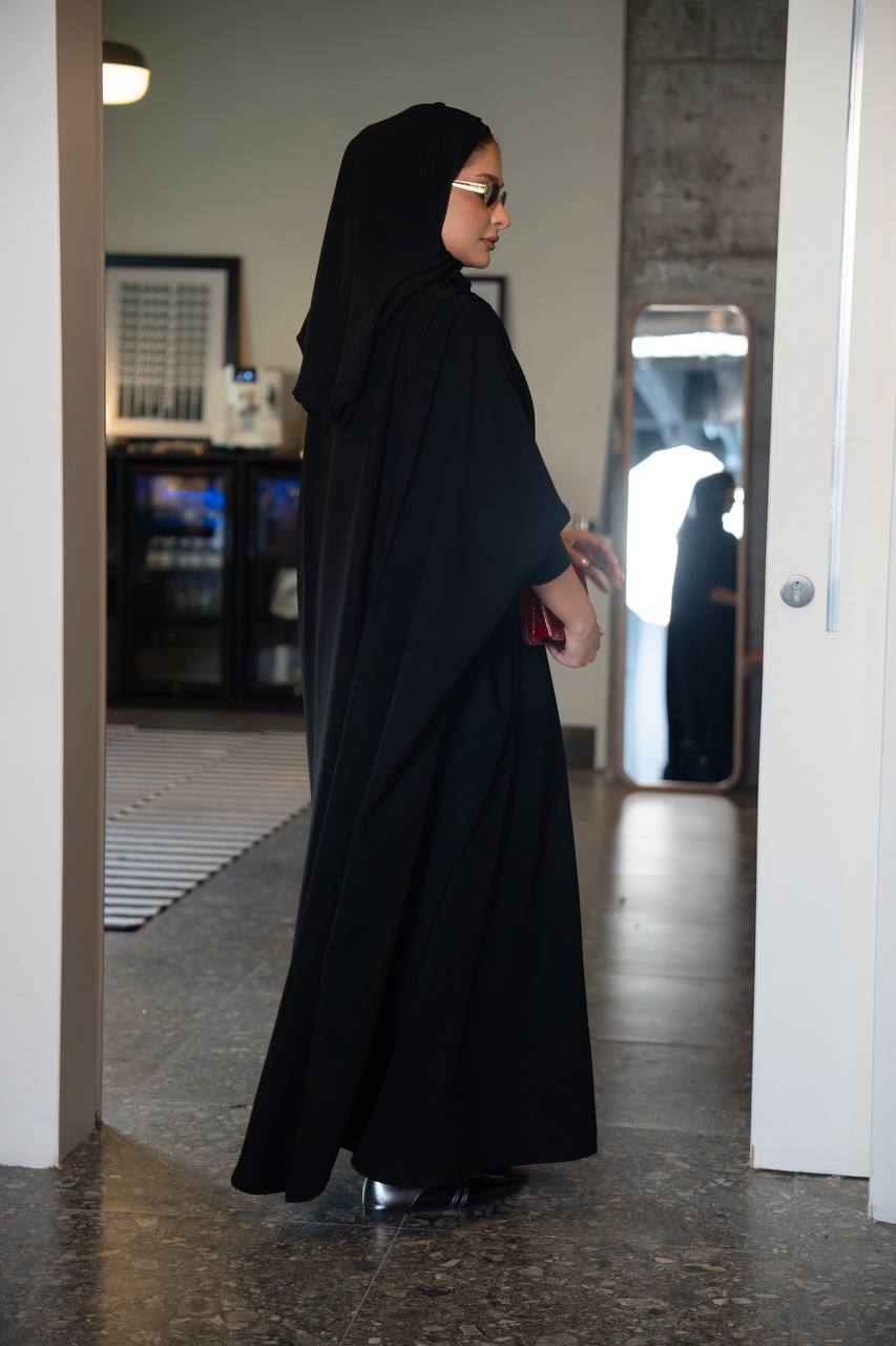 عباية فري سايز كريب، باللون الاسود . C:IB353