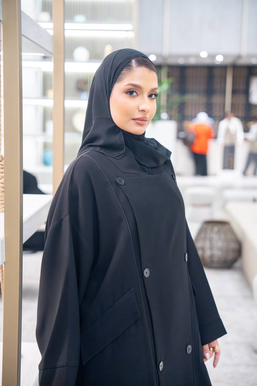 عباية فري سايز، كريب باللون الاسود C:IB357