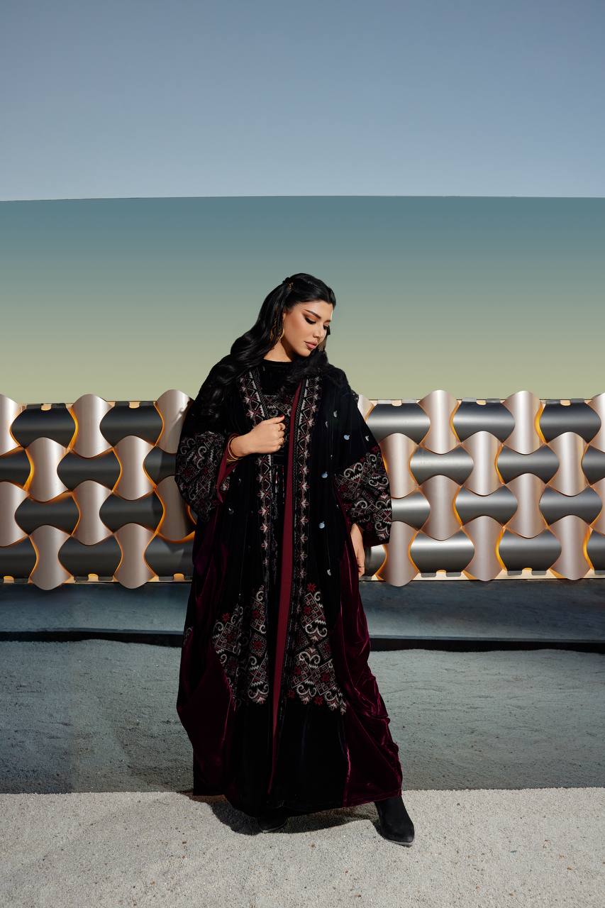 A set of bisht and dress, velvet with hand-beaded embroidery. C:374