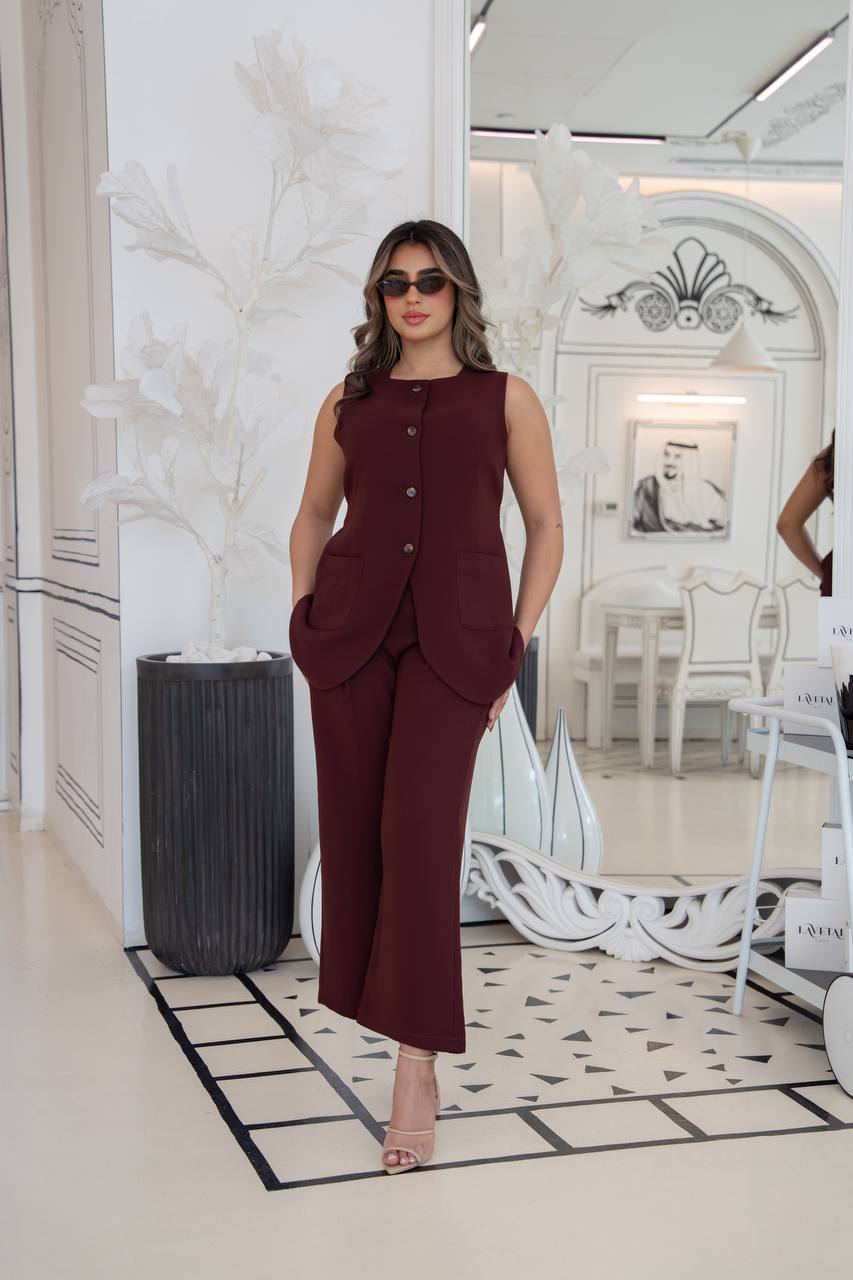 Vest and crepe pants set in burgundy. C:1101 burgundy