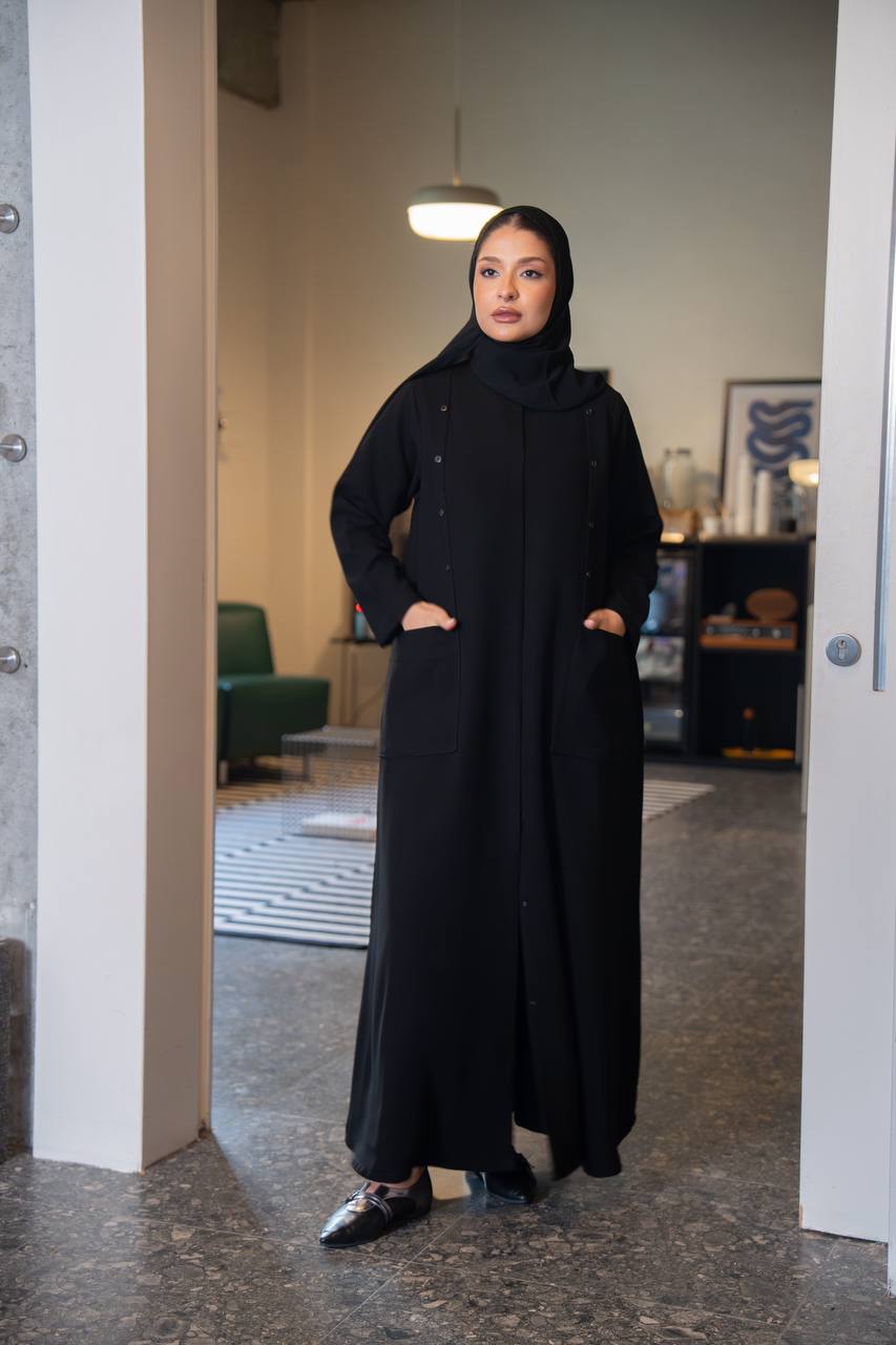 عباية كريب باللون الأسود C:IB355