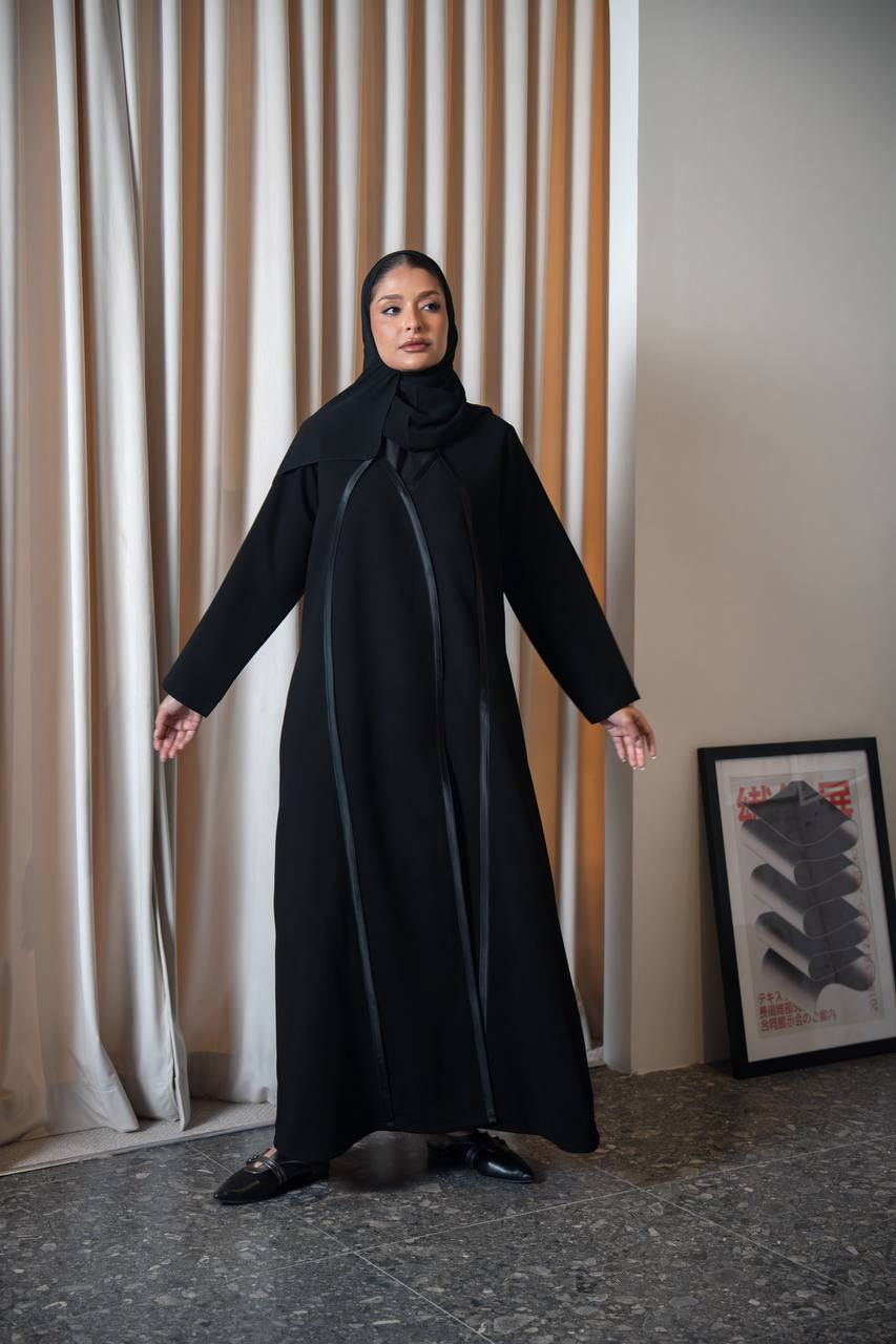 عباية كريب باللون الاسود C:IB356 