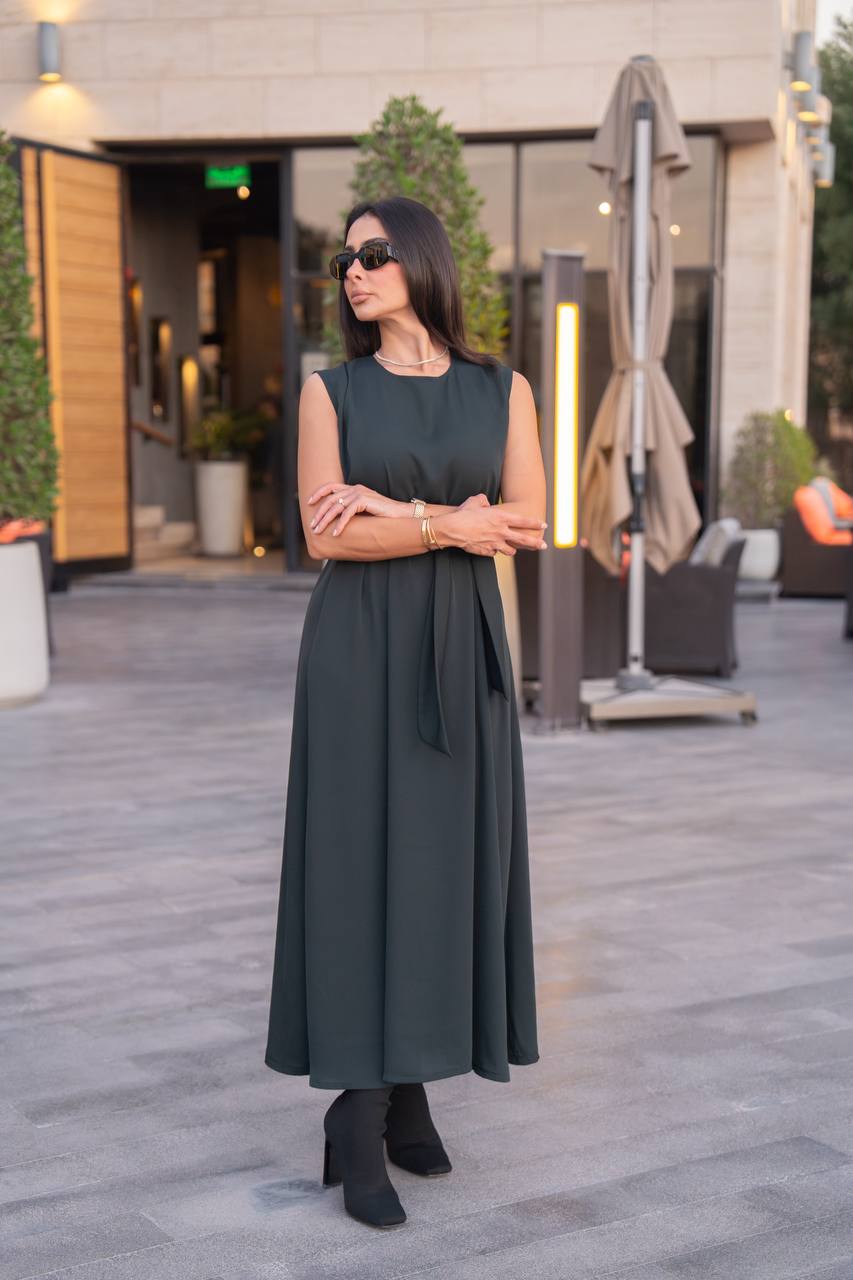 crepe dress in olive green. C:IB1096