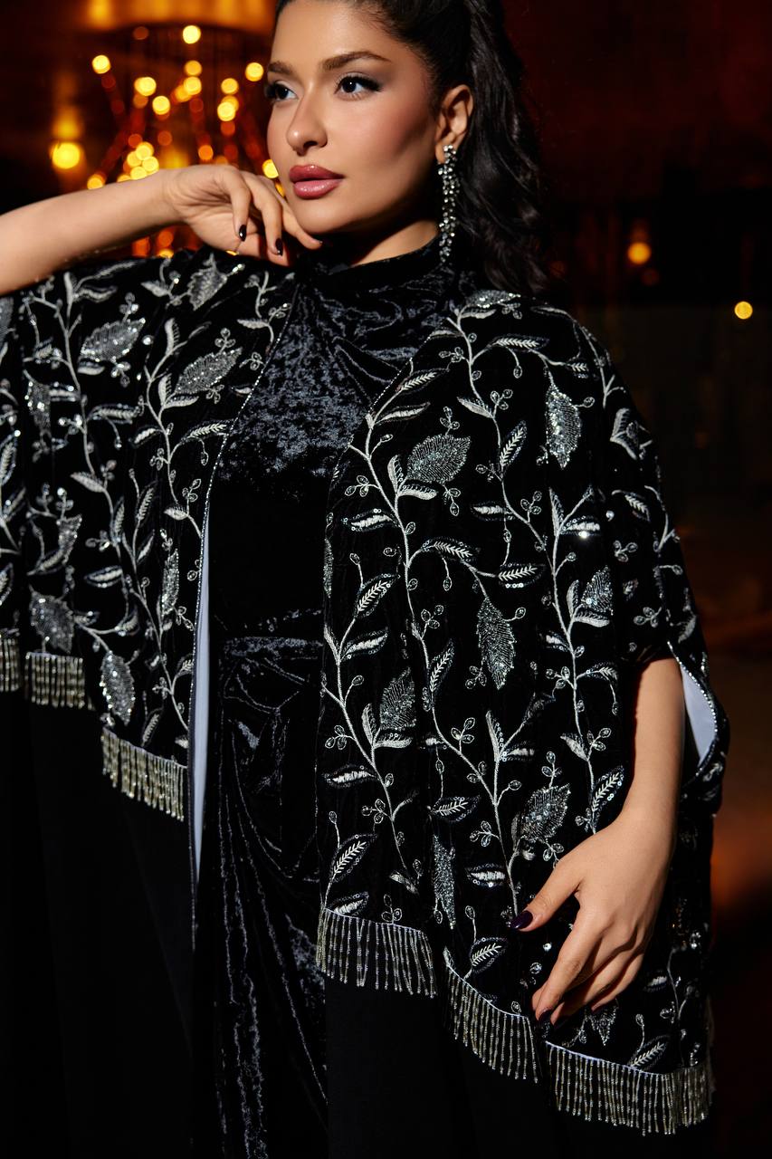 A set of bisht and dress, velvet with hand-beaded embroidery.C:378