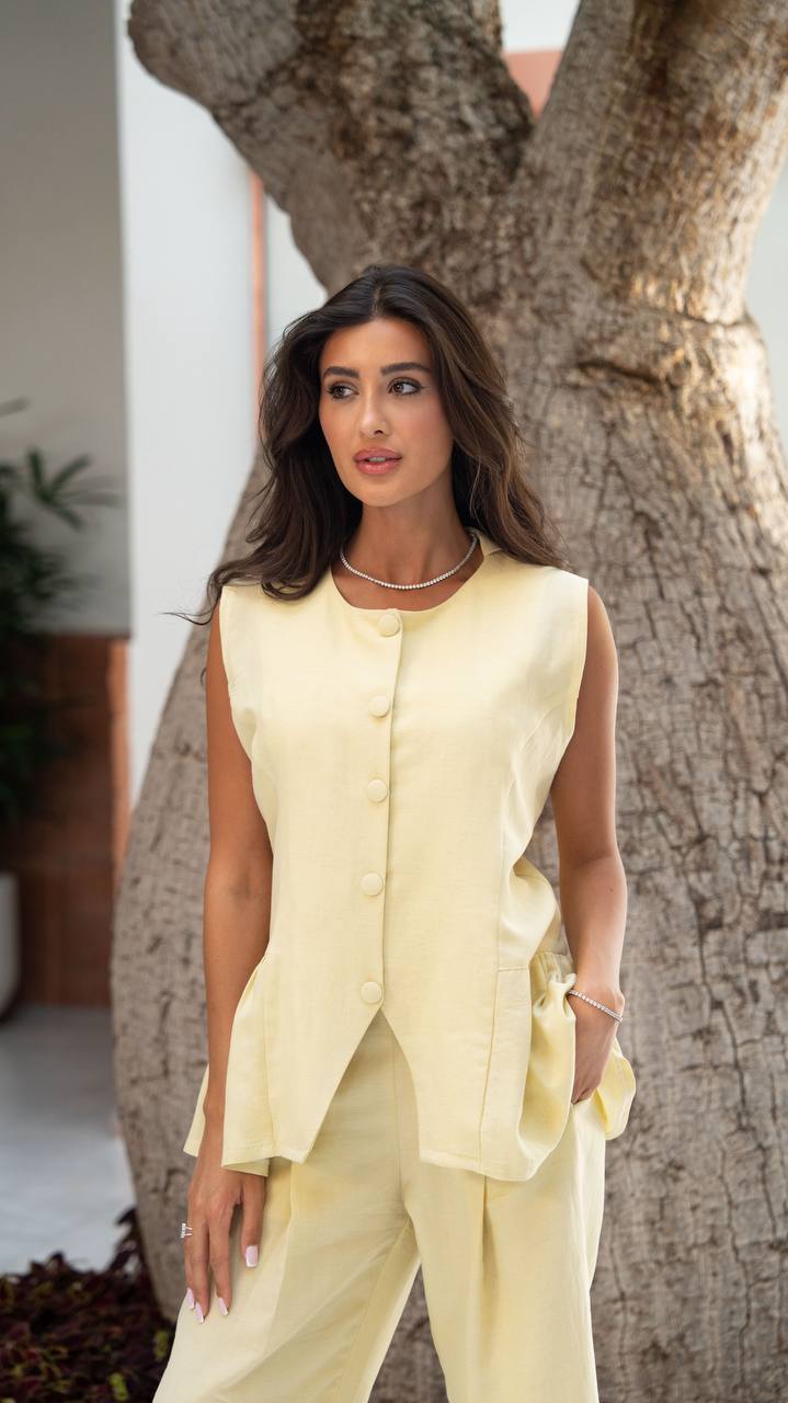 Vest and trousers set, linen in yellow. C:1104