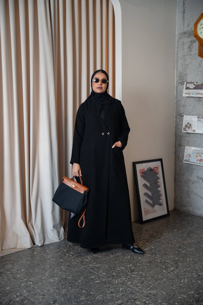 عباية بخام كريب باللون الاسود C:IB354 