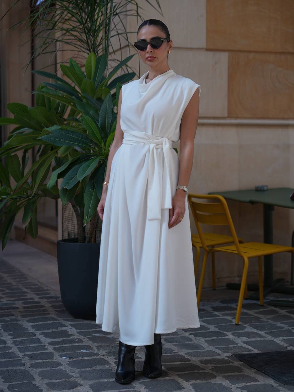 فستان كريب ابيض . C:IB1097