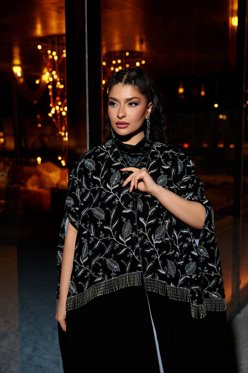 A set of bisht and dress, velvet with hand-beaded embroidery.C:378