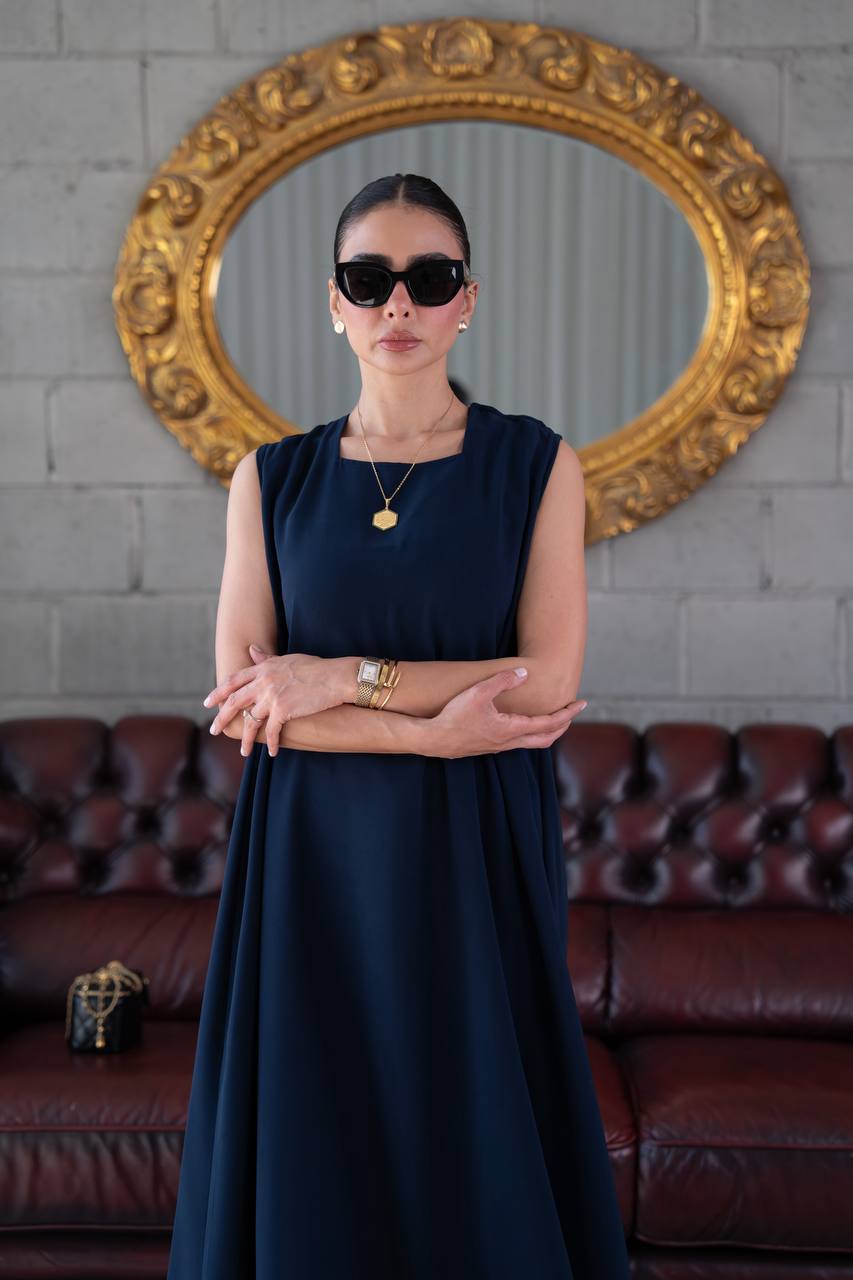 navy blue crepe dress. C:1102