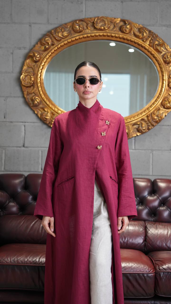 Burgundy linen trench coat. C:393