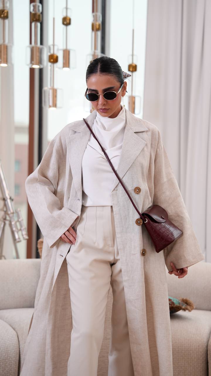Trench coat, free size, linen, beige color.C:401
