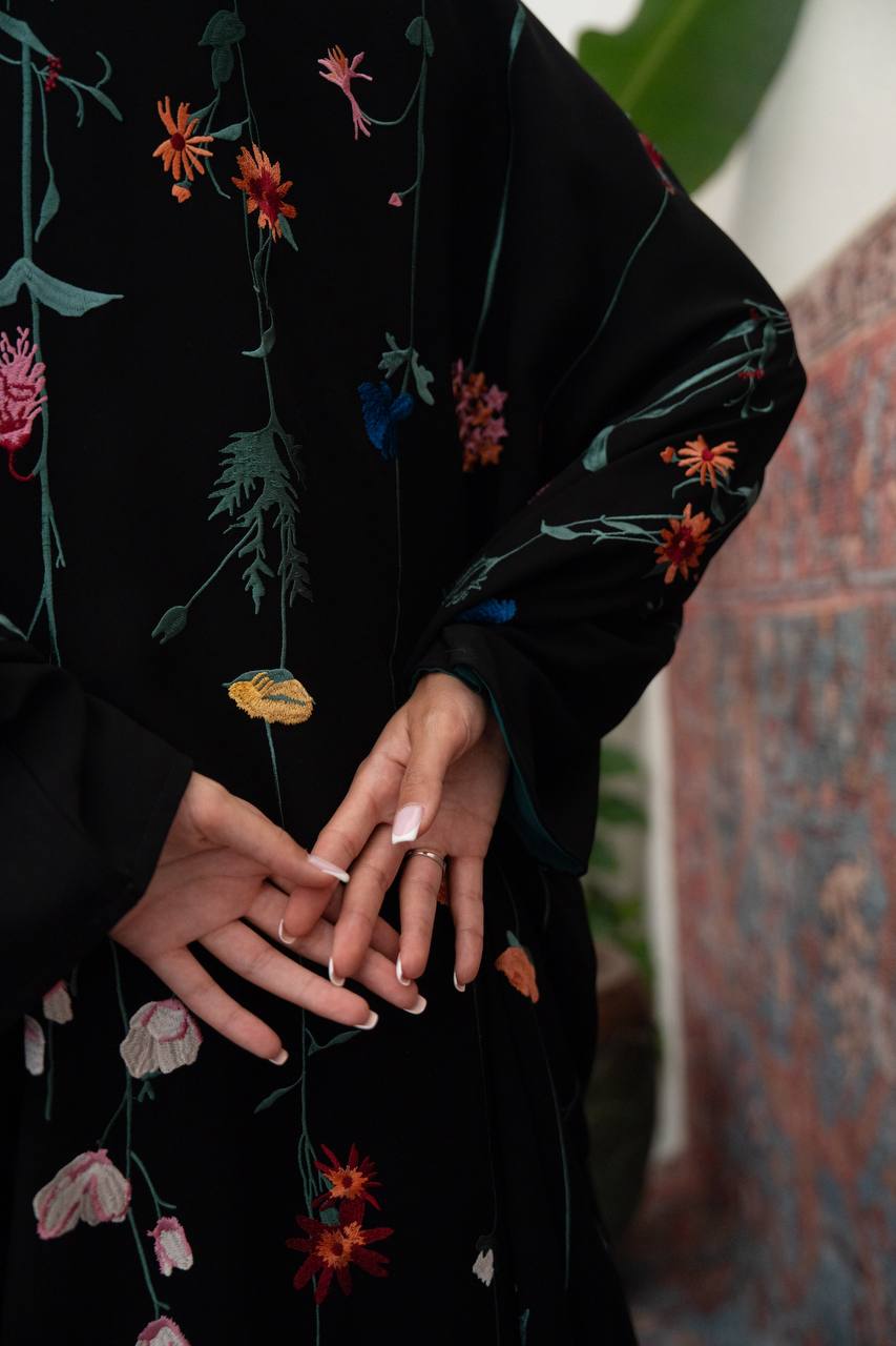 Black linen abaya bisht with embroidery.C:419