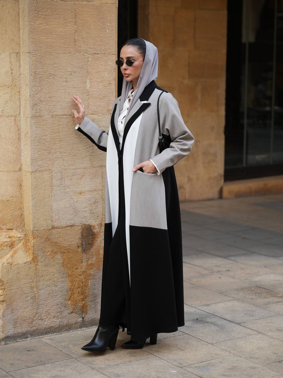 عباية بليزر كريب .C:IB365