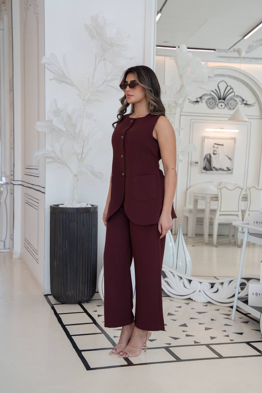 Vest and crepe pants set in burgundy. C:1101 burgundy
