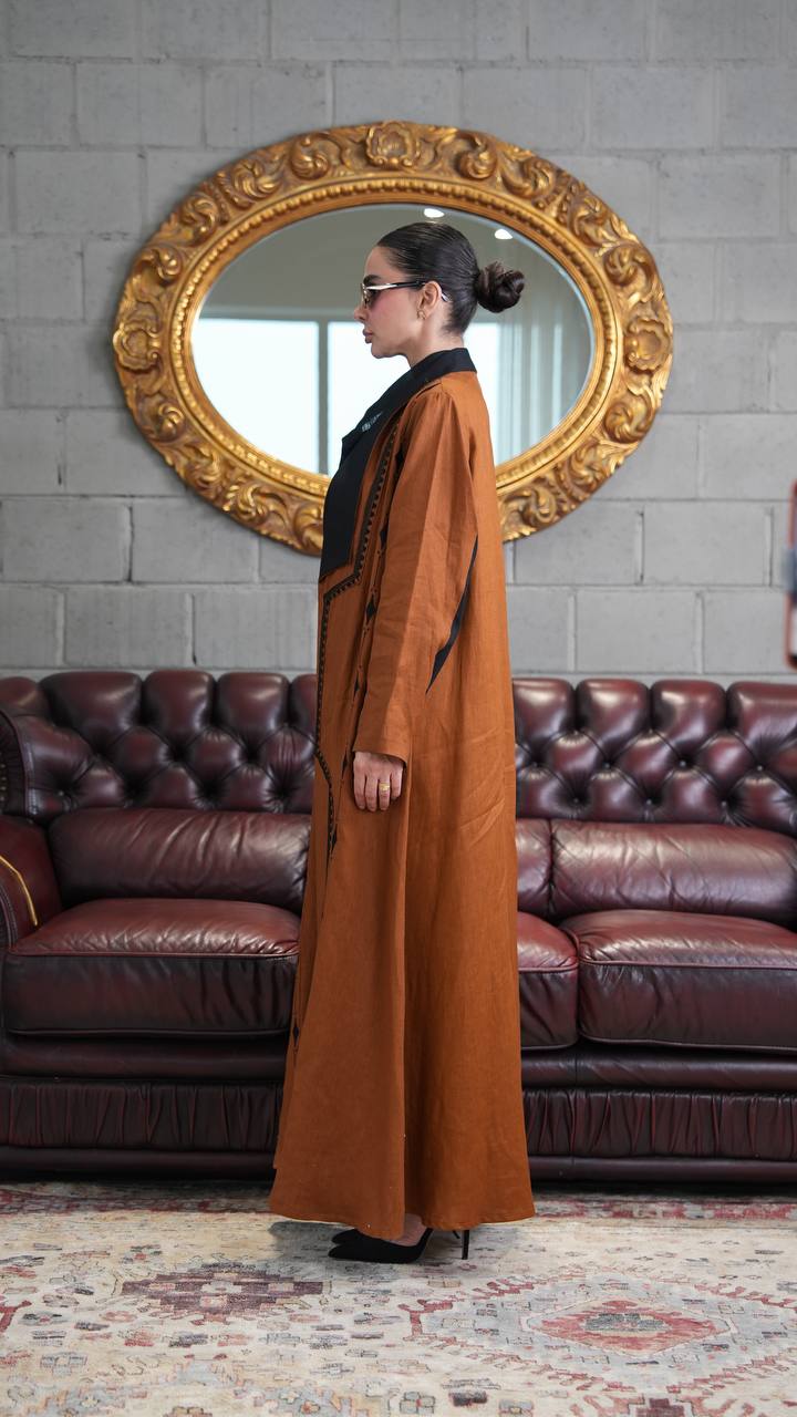 Camel-colored linen abaya with embroidery. C:388