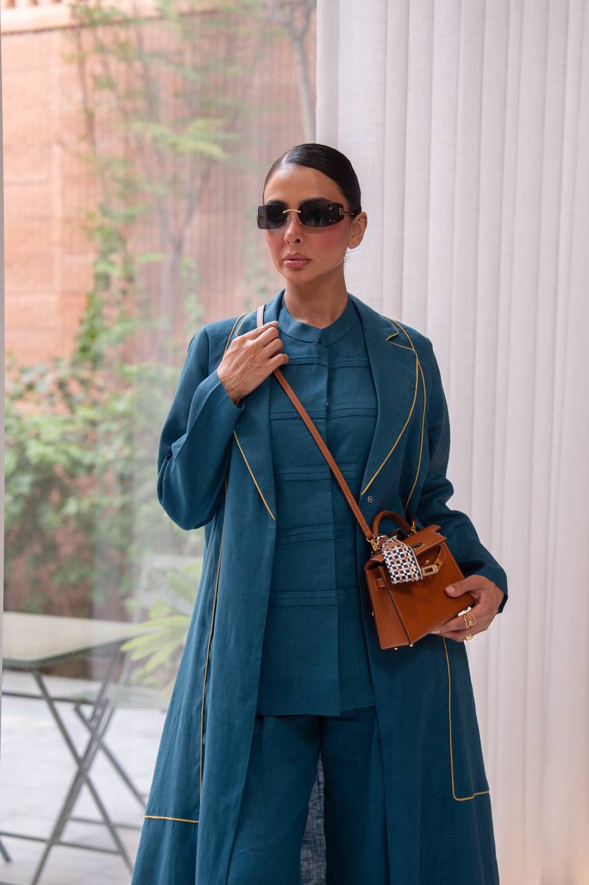 Turquoise linen abaya. C:424