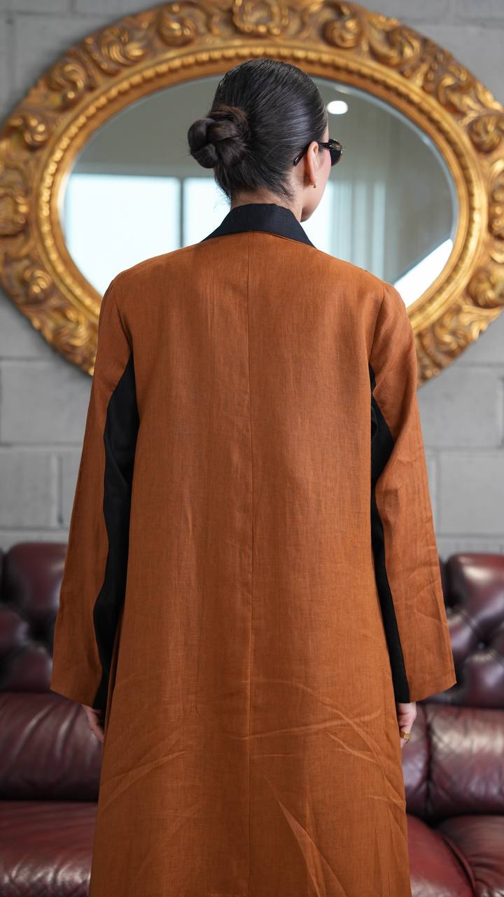 Camel-colored linen abaya with embroidery. C:388