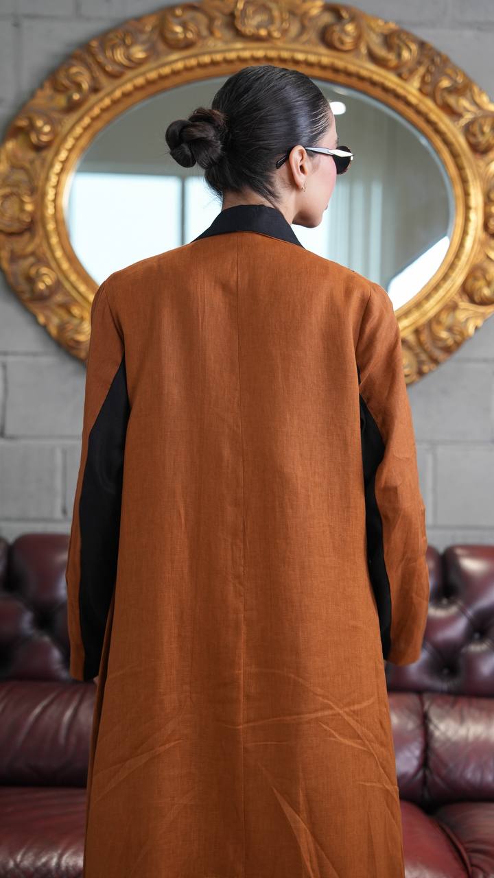 Camel-colored linen abaya with embroidery. C:388